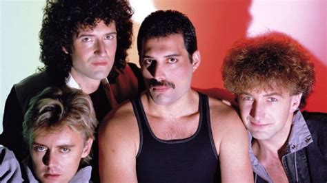 Queen Becomes First UK Band with Diamond Single for "Bohemian Rapsody"