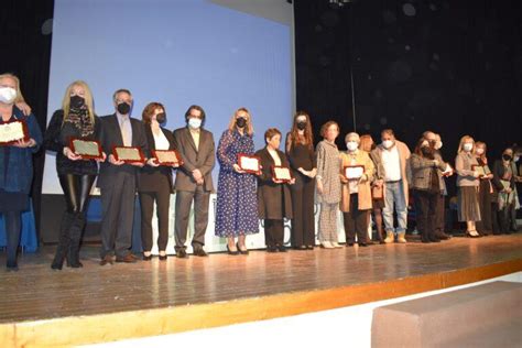 Melilla Homenajea A Los Docentes Que Se Jubilaron En 2020 Y 2021 A Los