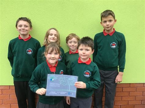 Llanblogger News From Llangollen Ysgol Y Gwernant Renews Its Green