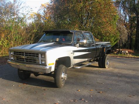 1986 Chevy 1 Ton Dually Crew Cab Lifted 4x4 Pick Up Classic Chevrolet