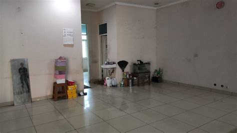 Dijual Rumah Cantik Terawat 2 Lantai Di Taman Holis Indah 1 Mainroad