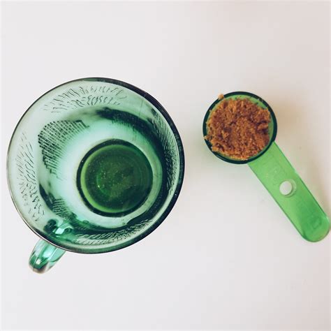 diy lip exfoliator 1