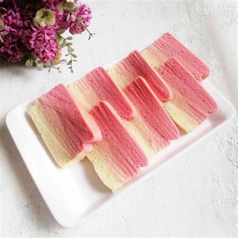 Resep Ombre Cake Putih Telur Sederhana Rumahan Di Yummy App