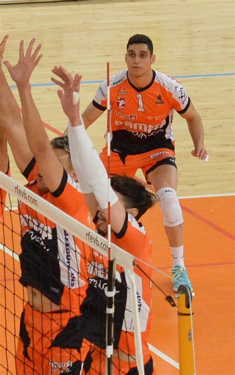 Rub N Lorente Renueva Por El Pamesa Teruel Voleibol Eco De Teruel