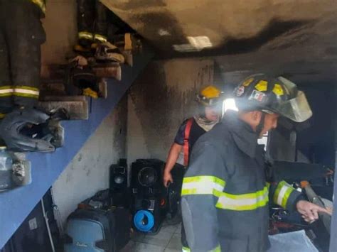 Veracruz Se Incendia Casa En Fraccionamiento Los Torrentes