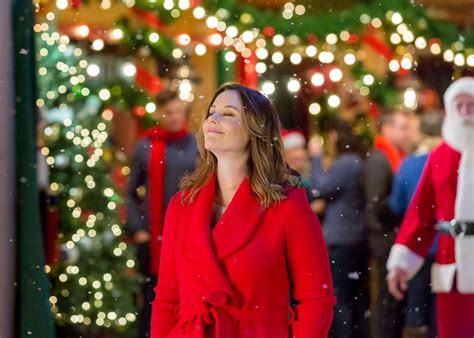 hallmark channels christmas  lineup  full list  weekly