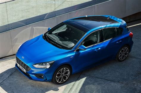 Ford Focus 1 5 EcoBlue 120pk ST Line Business 2019 Review