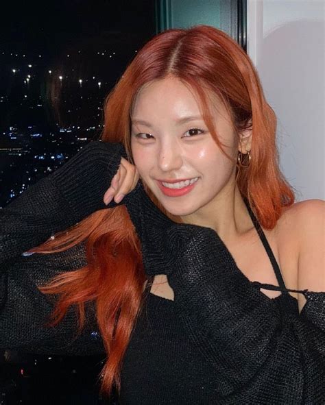 Yeji Pics On Twitter Orange Hair Hair Itzy