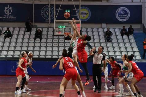 Kadınlar Basketbol Süper Ligi İzmit Belediyespor 102 Antalya BŞB