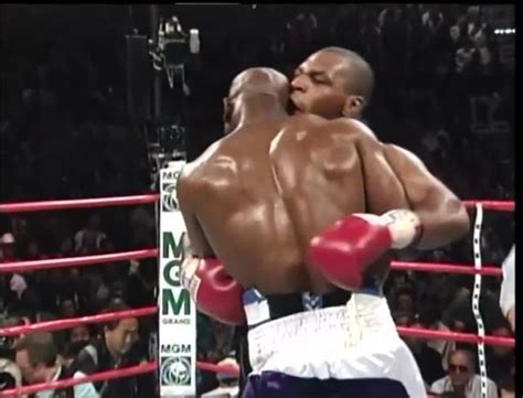 A 25 Años De La Pelea En La Que Mike Tyson Le Mordió La Oreja A Evander