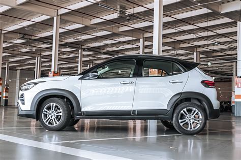 Os 10 SUVs mais baratos do Brasil em 2023 preços e equipamentos Vrum