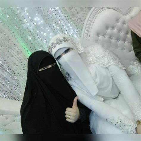 Pin By Alexa June On Marriage Niqabi Bride Muslimah Wedding Arabian