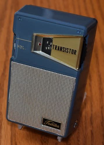 Vintage Toshiba Transistor Radio Model Tp A Am Band Flickr