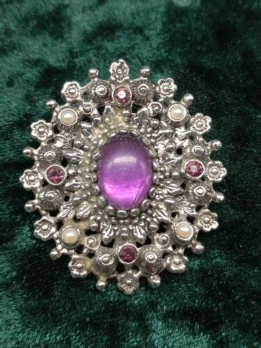 Vintage Sarah Coventry Silver Tone Purple Cabochon Faux Pearls Broach