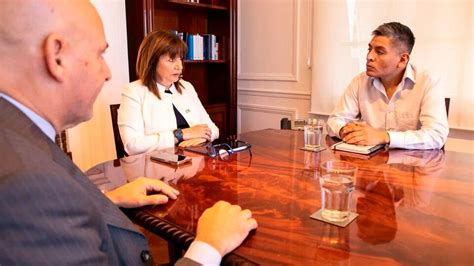 Armas De Fuego Patricia Bullrich Armó Un Show Para Relanzar La Doctrina Chocobar Un Protocolo