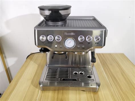 Breville BES870 coffee Machine, TV & Home Appliances, Kitchen ...