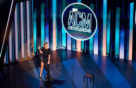 ACM Awards 2022: Dolly Parton Hosts, Performers and More to Know