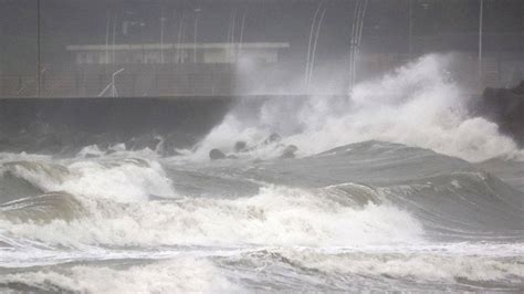 Typhoon Nanmadol Hits Japan Million Forced To Evacuate Homes