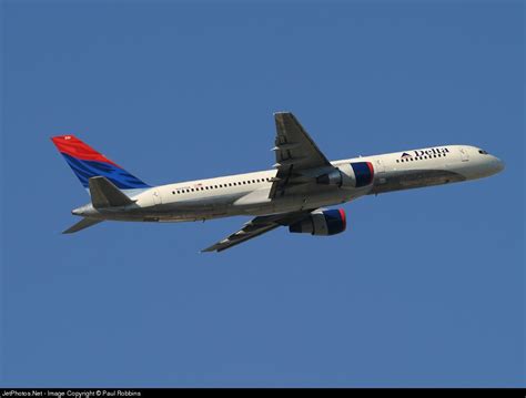 N681DA Boeing 757 232 Delta Air Lines Paul Robbins JetPhotos