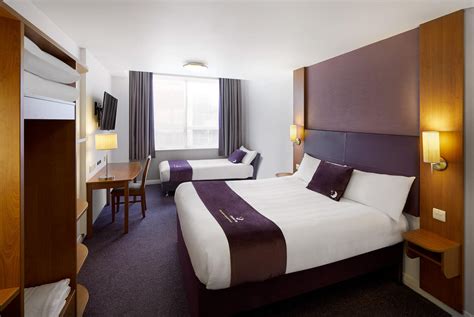 Premier Inn Glenrothes Hotel - Hotels in Glenrothes KY7 4UJ - 192.com