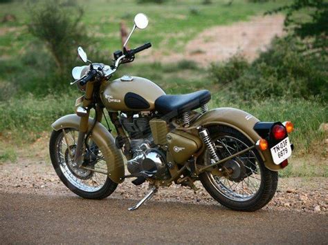 New Royal Enfield Classic 500 Desert Storm And Chrome Editions