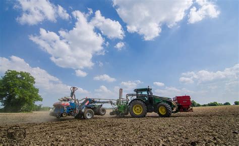 Rows Strip Till Jd R Elie Wagner Flickr