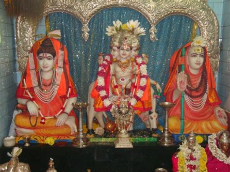 shripad shrivallabh datta parampara pithapuram birthplace  sripad