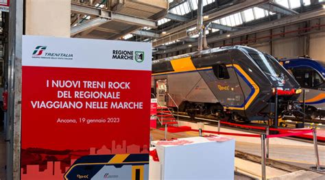 Un Nuovo Treno Rock In Circolazione Da Oggi Sui Binari Delle Marche