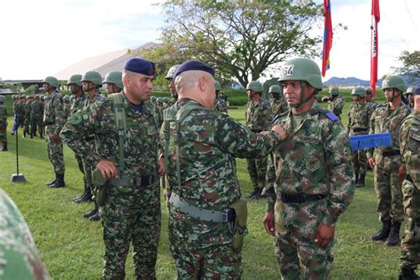 Ej Rcito Nacional De Colombia On Twitter En La Escuela De