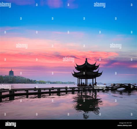 Hangzhou architecture scenery hi-res stock photography and images - Alamy