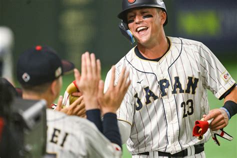 ヌートバー母「wbcはラーズの甲子園」土まみれで全力疾走、球場が揺れたダイビング大活躍のウラに母の直言「日本のしきたりになれなきゃ駄目よ