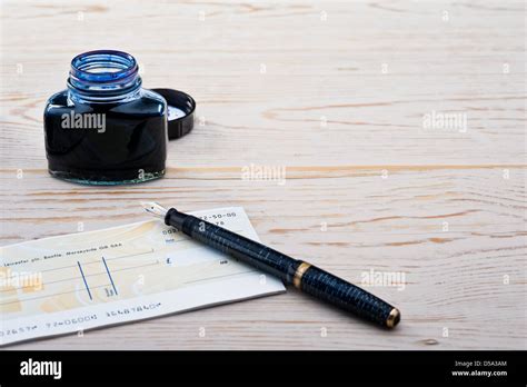 Bank Cheque Book Hi Res Stock Photography And Images Alamy