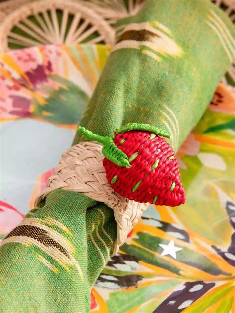 Woven Straw Strawberry Napkin Rings Set Of 4 The Go To