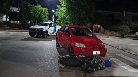 Choque Entre Un Auto Y Una Moto En Gral Paz Y Lamadrid La Razon De