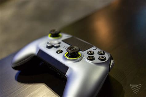 The Scuf Vantage is a Fortnite player’s dream PS4 controller - The Verge