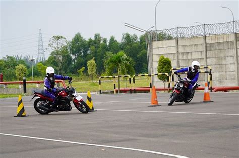 Instruktur Safety Riding Ahm Siap Kompetisi Di Thailand Motorplus