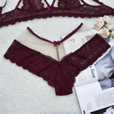 Conjunto de Lingerie Sem Bojo Caleçon Renda e Tule