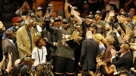 Finales Nba Historique Les Cavaliers Et Lebron James Arrachent Le Titre Aux Warriors 93 89