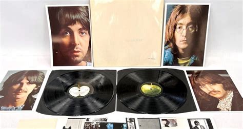 El álbum Blanco De Los Beatles Rara Primera Edición Donada A La