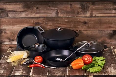 Restaurant Kitchen Stovetop Cookware | Mise Designs