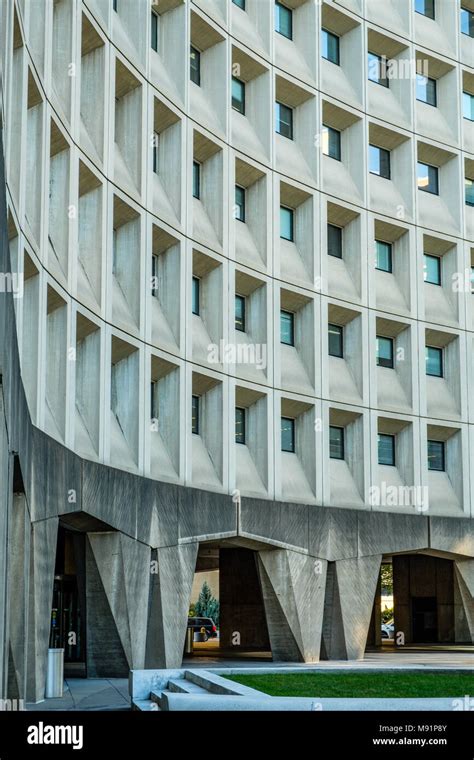 Robert C Weaver Federal Building Hi Res Stock Photography And Images