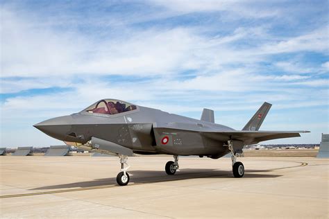 Lockheed Martin entrega primer F 35 a la Real Fuerza Aérea Danesa