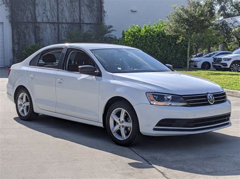 Pre Owned Volkswagen Jetta Sedan T S