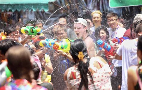 Lễ hội té nước Songkran Thái Lan 2023 cực sôi động ChuduInfo