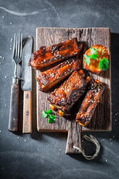 Premium Photo Hot And Spicy Roasted Ribs Served With Mashed Potatoes