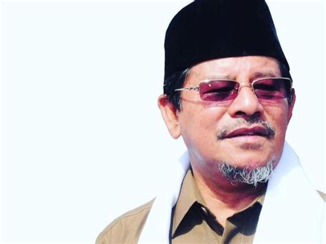 Ditetapkan Sebagai Tersangka Korupsi Gubernur Maluku Utara Minta Maaf