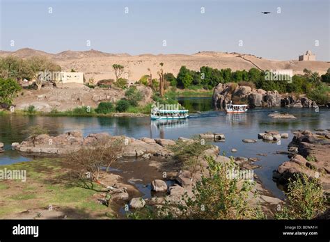 Nile river cataract hi-res stock photography and images - Alamy