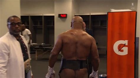 Netflix Shows Off Mike Tysons Butt In Pre Jake Paul Fight Interview