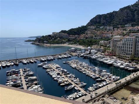 Nos maisons et villas de Luxe à vendre en Bord de mer Sotheby s