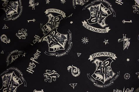 SPECIALTY FABRICS Hogwarts And Harry Potter On Black Wizarding World